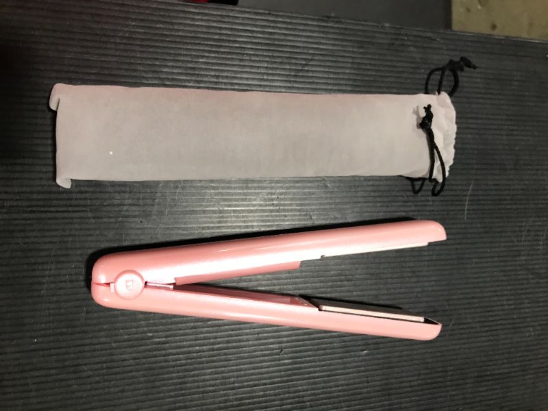 Photo 2 of Professional Hair Straightener 180 C 