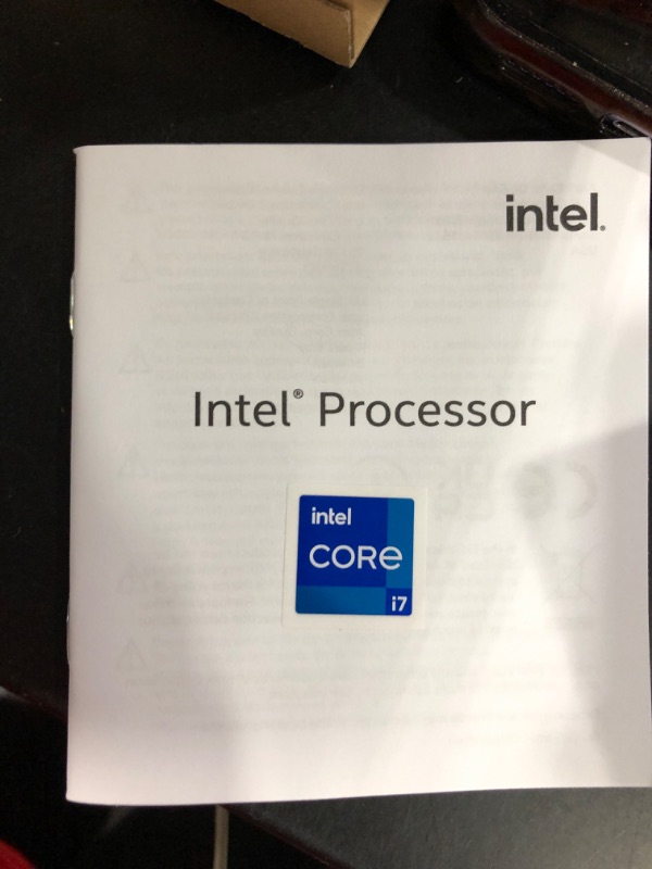 Photo 4 of Intel Core i7-12700K Desktop Processor 12 (8P+4E) Cores up to 5.0 GHz Unlocked  LGA1700 600 Series Chipset 125W
