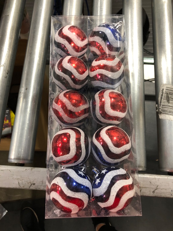 Photo 2 of 20 Piece Independence Day Hanging Ball Ornament Patriotic Day Ball Decoration 60 mm July of 4th Ball Hanging decor for Home Holiday Party Tree Hanging Decorations American Flag Pattern Ball Decoration
