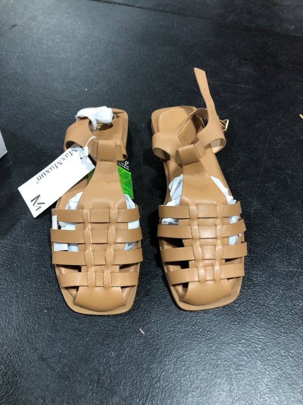 Photo 1 of Women's Sandals, 9