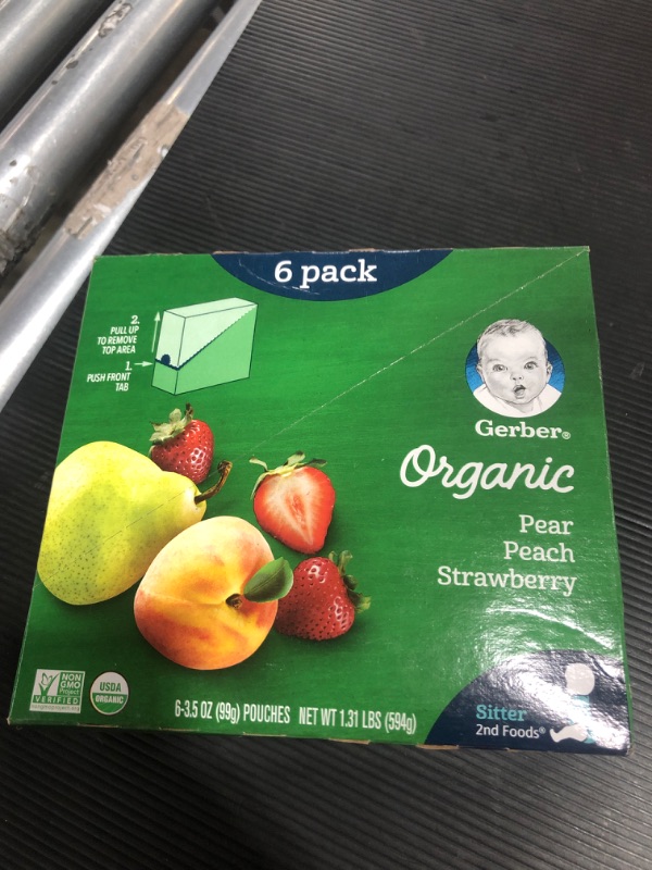 Photo 2 of Gerber 2nd Foods Organic Baby Food Pears Peaches & Strawberries 6 Pouches exp 08/31/2022
