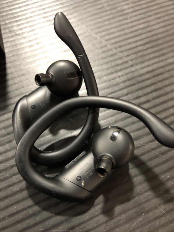 Photo 3 of Powerbeats Pro Totally Wireless & High-Performance Bluetooth Earphones Black.**no cable unable to test. missing ear tips **