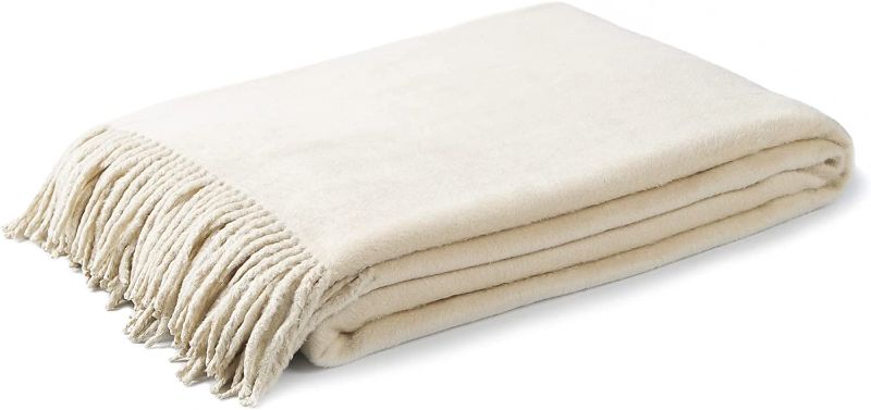 Photo 1 of CUDDLE DREAMS Exclusive Mulberry Silk Throw Blanket with Fringe, Naturally Soft, Breathable (Ivory)
