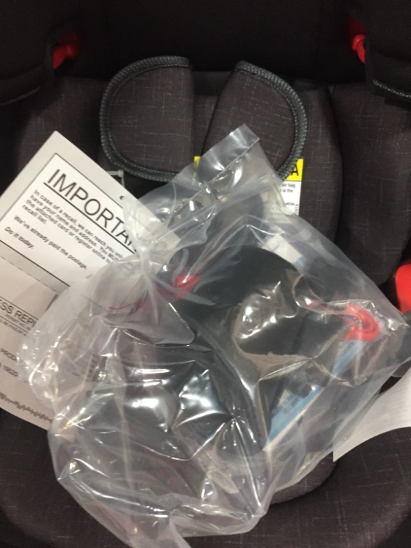 Photo 3 of Graco Grows4Me 4 in 1 Car Seat, Infant to Toddler Car Seat with 4 Modes, West Point
Brand: Graco