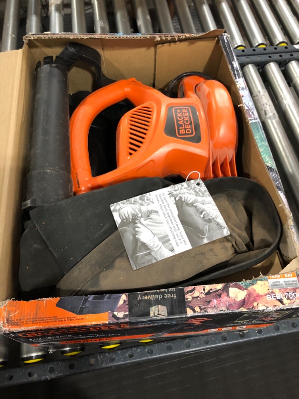 Photo 1 of BLACK+DECKER  12-Amp 400-CFM 250-MPH Corded Electric Leaf Blower 