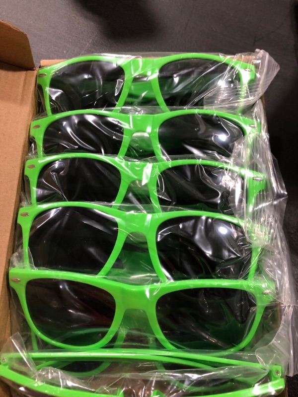 Photo 1 of TUPARKA 12 Pack Sunglasses Bulk Summer Sunglasses Party Favors Goody Bag Fillers for Birthday Party Beach Pool Party, Green
