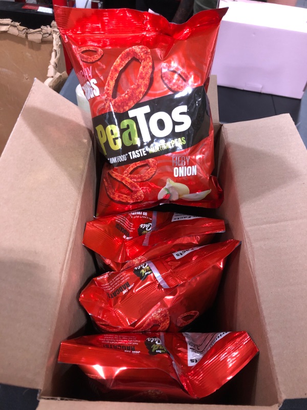 Photo 2 of (4 PACK) PeaTos Crunchy Rings Snacks, Fiery Onion, .6 Ounce, Made from Peas, Bold Flavors, 4g Protein and 3g Fiber, Pea Plant Protein
 (BEST BY 02/19/22)
