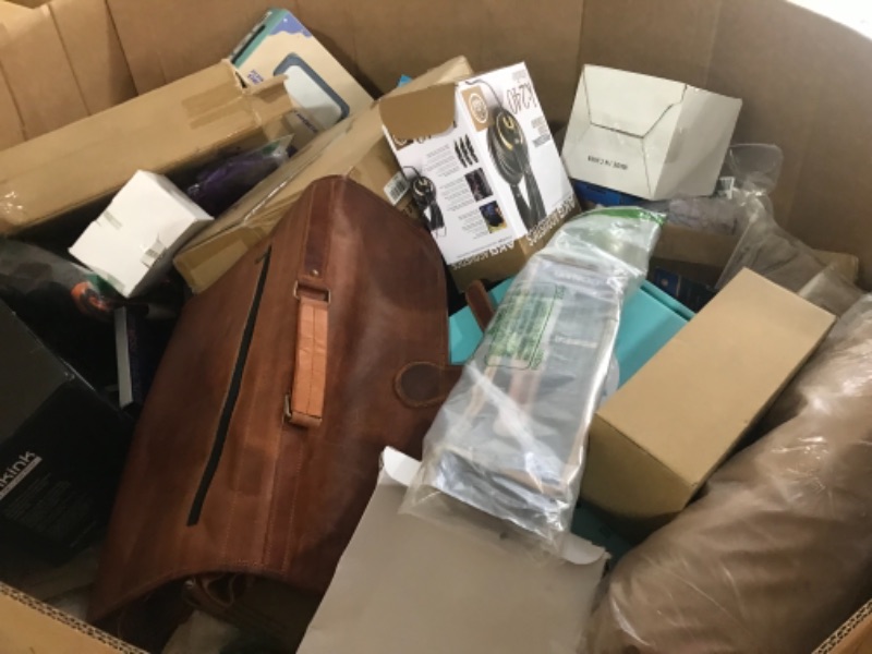 Photo 1 of Wholesale Pallet Lot - Uninspected Returns - AS IS - Reseller - Bin Store - Swapmeet Opportunity 