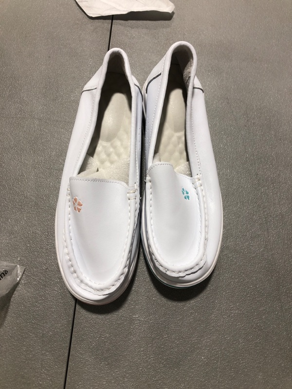 Photo 2 of ZYEN Women's Nursing Shoes Comfortable Walking Slip On Nurse Restaurant Work Lightweight Leather Loafers 866 Mix White 39