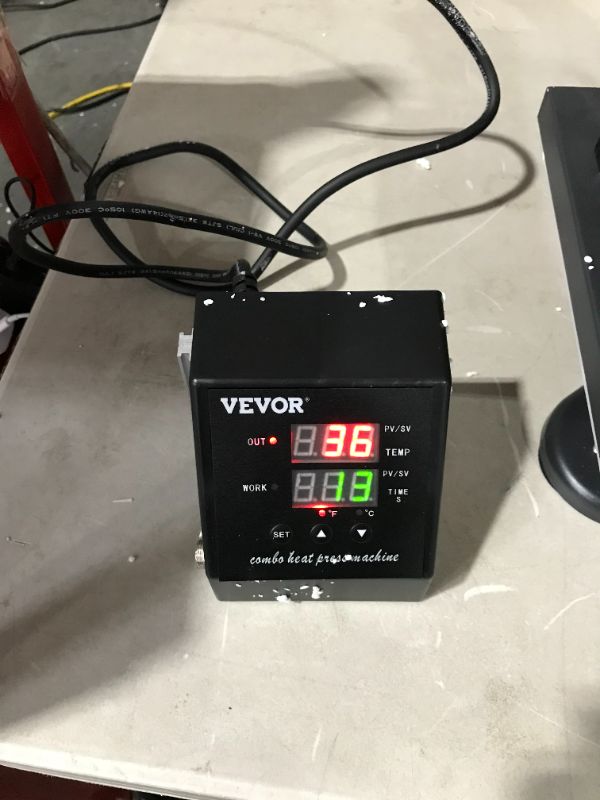 Photo 4 of VEVOR Heat Press Machine with LED Display 360 Rotating Swing Arm