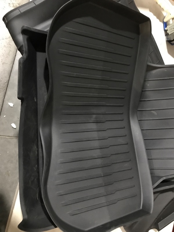 Photo 6 of (USED) SUPER LINER All Weather Floor Mats for Tesla Model Y 5-Seat 2021 2022 2023 Full Set