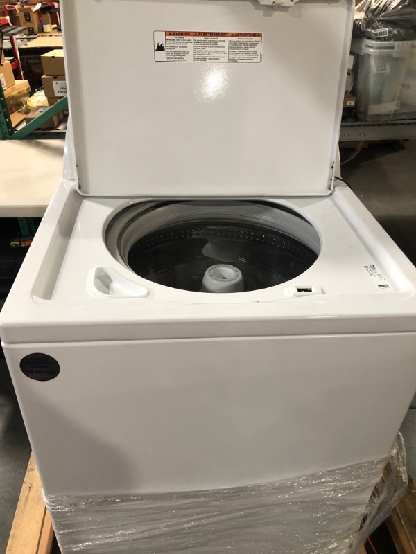 Photo 1 of **USED, HAS DAMAGE**  LARGE CAPACITY TOP LOAD WASHER WITH HIGH-EFFICIENCY AGITATOR