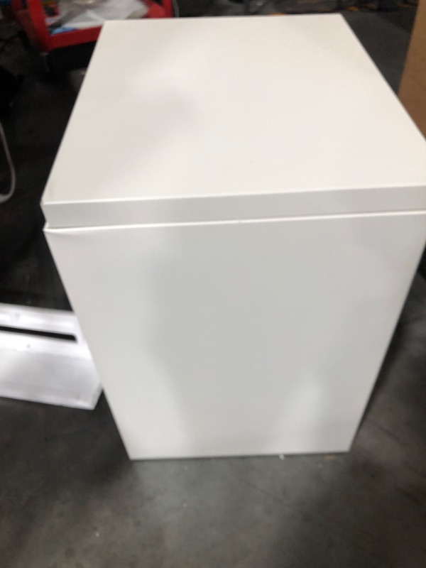 Photo 3 of [FOR PARTS ONLY, READ NOTES]
DEVAISE 3 Drawer Mobile File Cabinet Under Desk Office, Fully Assembled Except Casters, Letter/Legal Size, White White 14.6"W x 17.1"D x 23.6"H