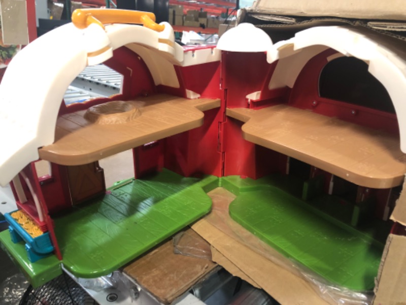 Photo 3 of Battat – Big Red Barn – Animal Farm Playset for Toddlers 18M+