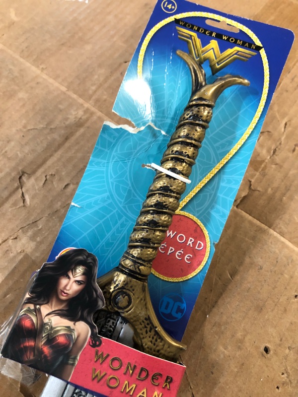 Photo 3 of Wonder Woman Sword