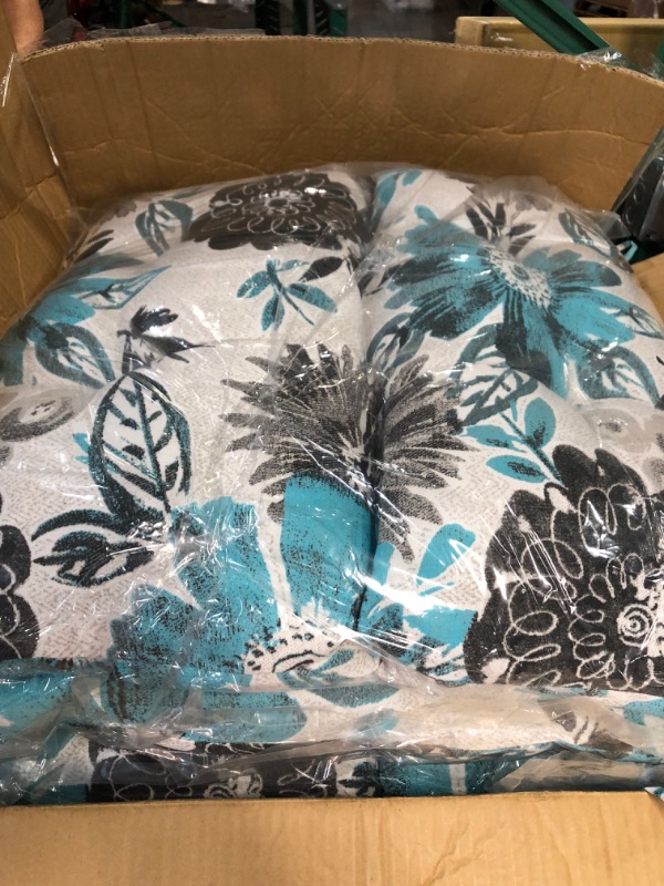 Photo 1 of **See Notes** See Photo For Color And Design**
TWLEAR Outdoor High Back Patio Chair Cushions, 44” x 22” x 4”, 2 Pack