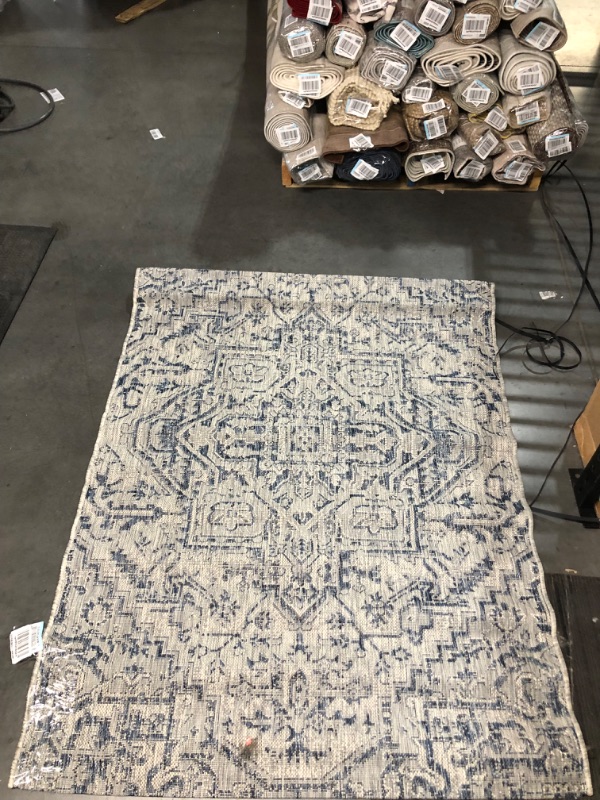 Photo 2 of *MINOR STAIN SEE PHOTO*JONATHAN Y Estrella Bohemian Medallion Textured Weave 4' x 6 Area Rug in Navy