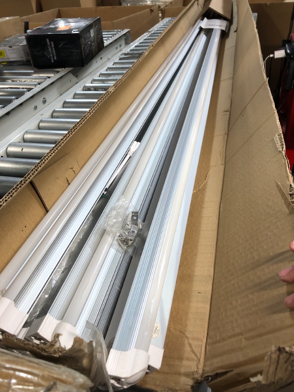 Photo 2 of Barrina LED 8FT 72W 9000LM 5000K, Daylight White, V Shape, Clear Cover, Hight Output, Linkable Shop Lights, T8 LED Tube Lights (10-Pack)