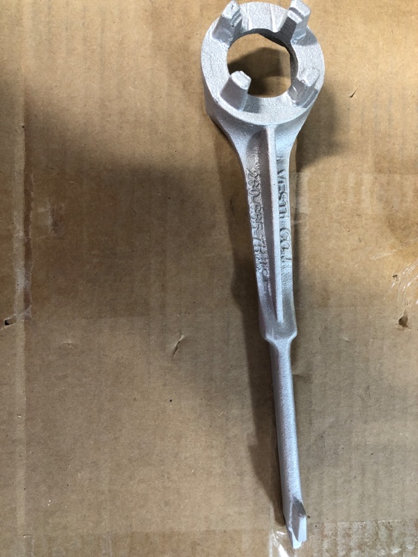 Photo 2 of Mellbree Bung Wrench, 55 Gallon Drum Wrench Barrel Drum Opener Tool for Opening 10 15 20 30 50 55 Gallon Drum, Fits 2 in and 3/4 in Bung Plug Bung Caps