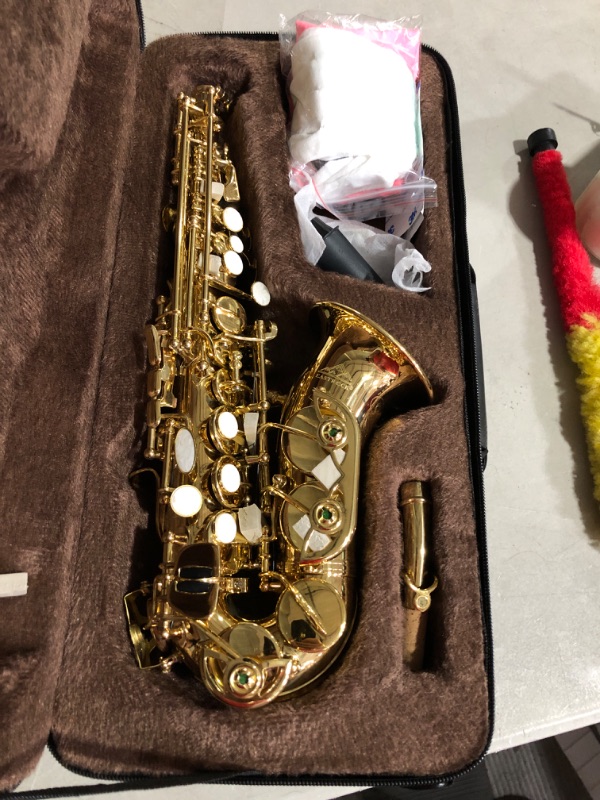 Photo 6 of **SEE NOTES**
EASTROCK Soprano Saxophone Curved Bb Flat Gold Sax Instruments with Carrying Case,Mouthpiece,Pads,Reed,Cleaning kit,neck Strap,White Gloves Curved-Gold