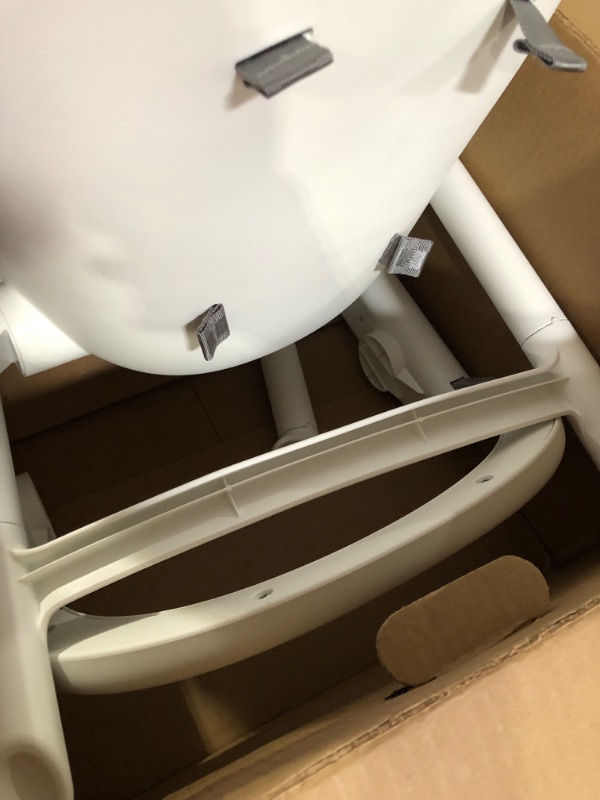 Photo 5 of 4moms Connect High Chair - White/Gray