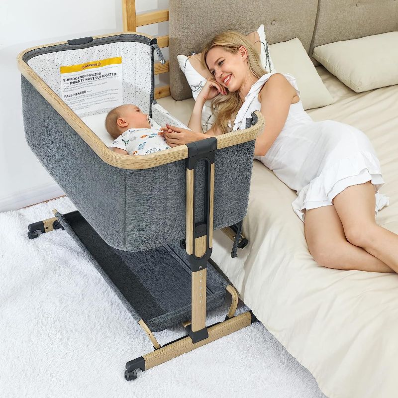 Photo 1 of AMKE 3 in 1 Baby Bassinets,Bedside Sleeper ***LOOKS BRAND NEW***