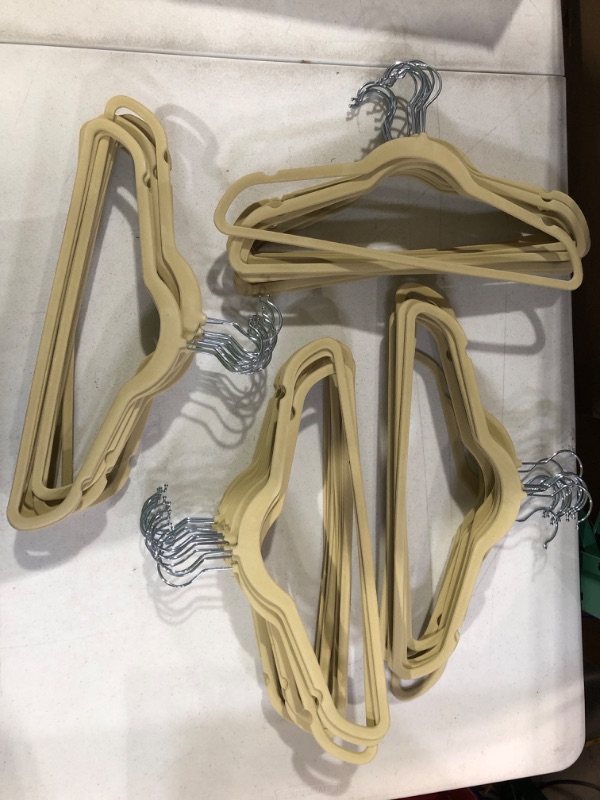 Photo 3 of [Brand New] NesTidy Ladies Velvet Hangers (60 Pack), 16.5" 