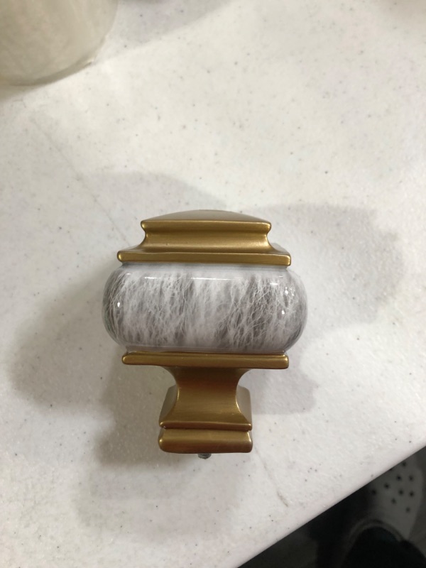 Photo 3 of (USED) Meriville 1-Inch Diameter Single Window Treatment Curtain Rod, Marble Urn Finial, 48-inch to 84-inch Adjustable, Royal Gold finish 48"-84" Royal Gold