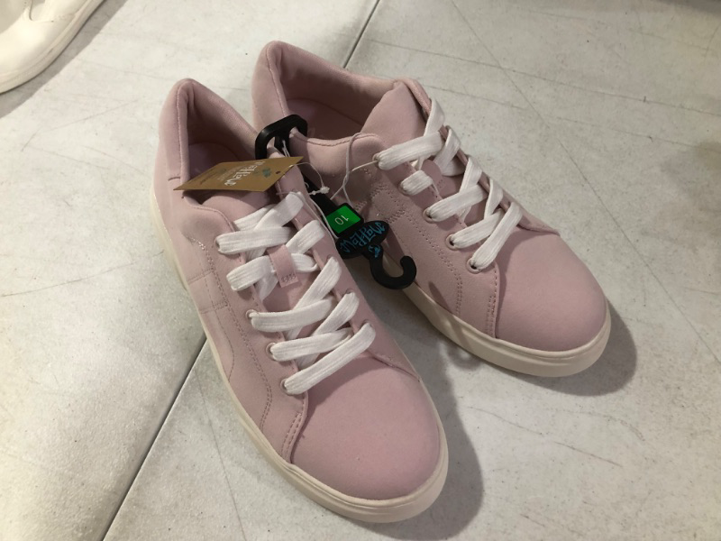 Photo 2 of Women's Mad Love Sia Sneakers - Size 10