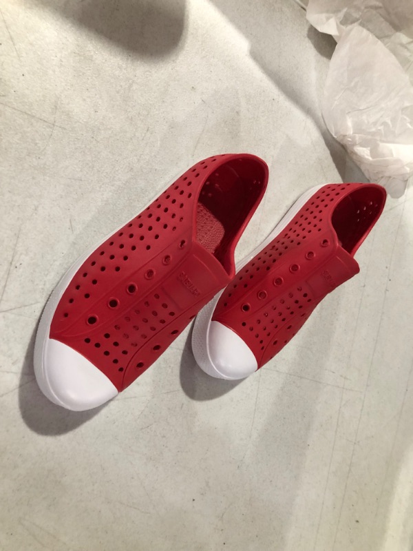 Photo 2 of ***UNKNOWN SIZE*** SAGUARO Breathable Slip-On Garden Clogs Red