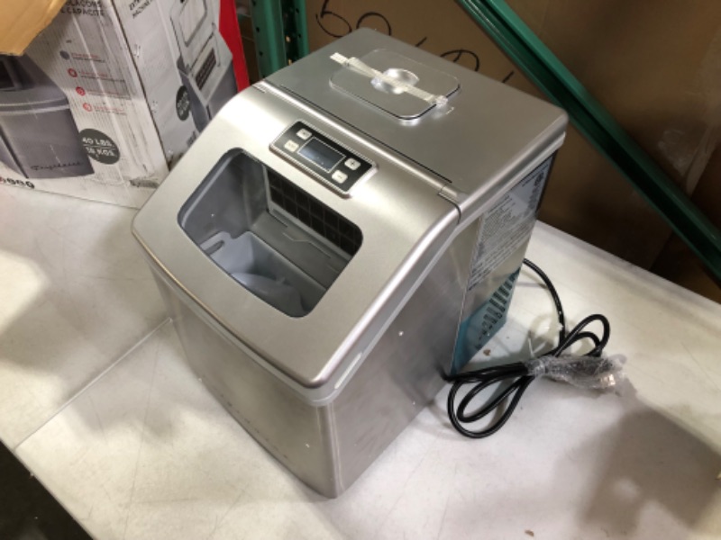 Photo 2 of **PARTS ONLY**
Frigidaire 40 lbs Countertop Clear Square Ice Maker - Stainless Steel