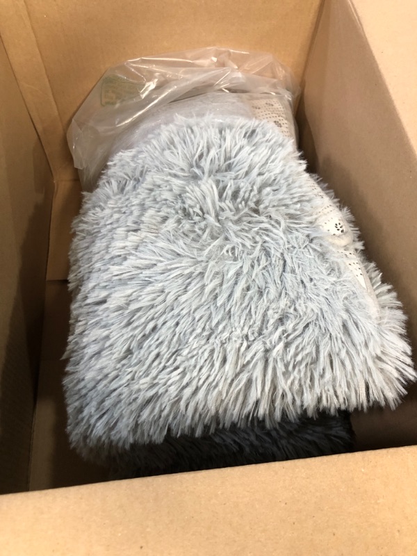 Photo 2 of * USED * 
Modern Soft Fluffy Large Shaggy Rug