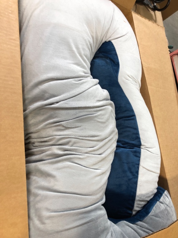 Photo 2 of * USED * 
 Pregnancy Pillow, U-Shape (Light Blue) Full Body Pillow and Maternity Support - Support for Back, Hips, Legs, Belly for Pregnant Women