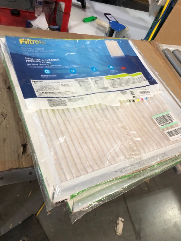 Photo 1 of [bent] Filtrete Clean Living Dust Reduction AC Furnace Air Filter, MPR 600, 20 x 20 x 1-Inches, 6-Pack