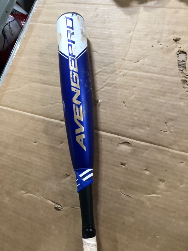 Photo 3 of Axe Bat 2023 Avenge Pro USSSA Youth Baseball Bat, 3-Piece Composite, Blue/White -10 29" / 19 oz.