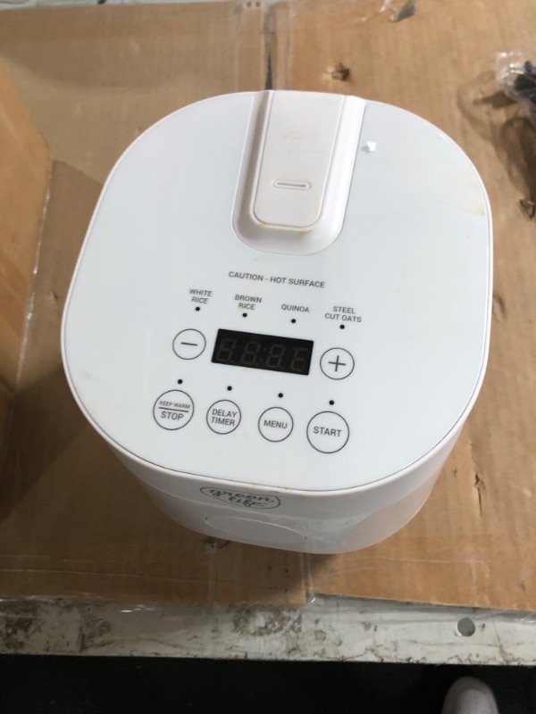 Photo 1 of ****PARTS ONLY ****
GreenLife Healthy Ceramic Nonstick 4-Cup Rice Oats and Grains Cooker, PFAS-Free, Dishwasher Safe Parts, White White Cooker