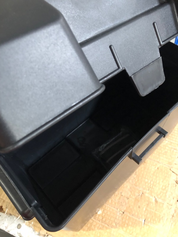 Photo 2 of NOCO Snap-Top HM318BKS Battery Box