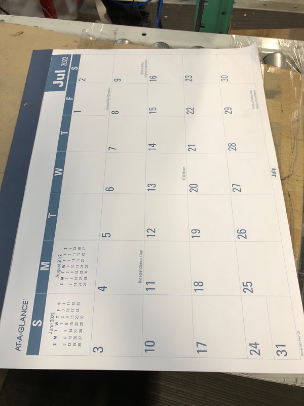 Photo 2 of AT-A-GLANCE 2022-2023 Desk Calendar, Monthly Academic Desk Pad, 21-3/4" x 17", Standard, Easy-to-Read (SKLPAY32) 2022-2023 New Edition Desk - Easy-to-Read