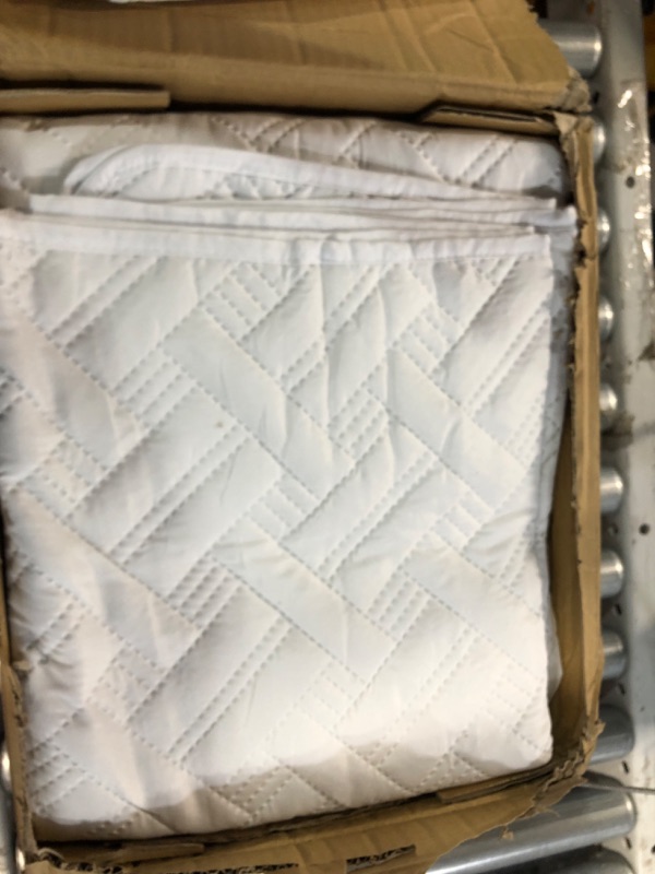 Photo 6 of [Missing Parts] Cathay Home Basic Bedding Home Essential Ultra Soft Light Weight - Queen, White 