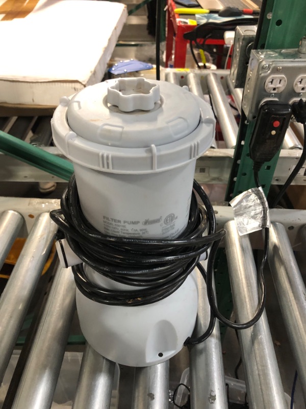 Photo 1 of [Used] INTEX 28637EG C1000 Krystal Clear Cartridge Filter Pump for Above Ground Pools