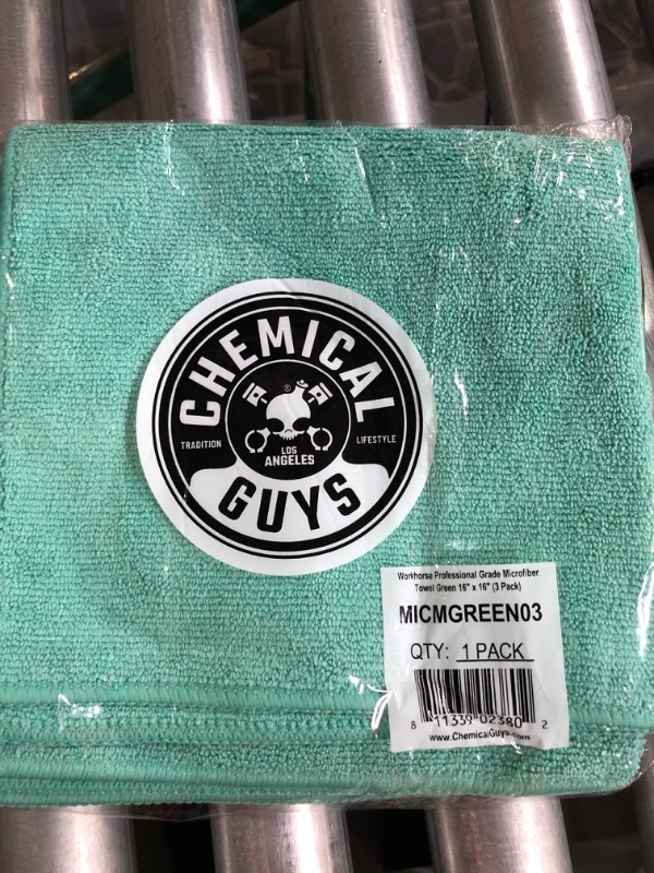 Photo 2 of Chemical Guys MICMGREEN03 Workhorse Professional Grade Microfiber Towel, Green, 