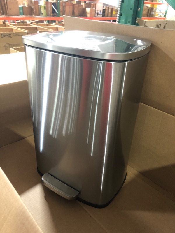 Photo 3 of (SEE NOTES) QUALIAZERO 50L/13Gal Heavy Duty Hands-Free Stainless Steel Commercial/Kitchen Step Trash Can