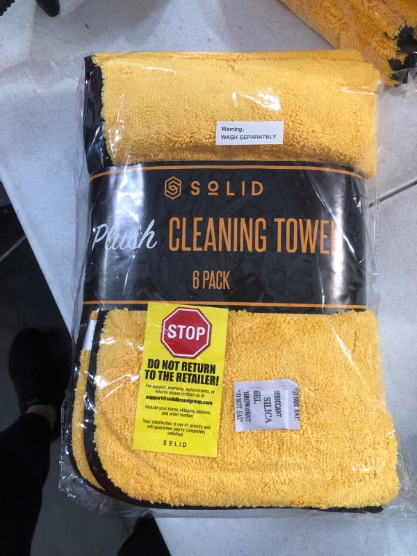 Photo 2 of SOLID PLUSH MICO CLEANING TOWEL YELLOW 6 PK