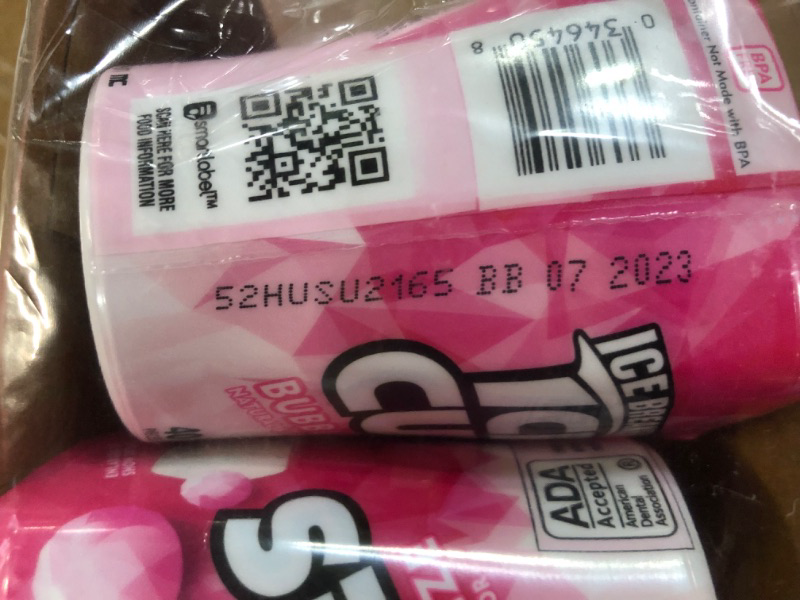 Photo 3 of ***EXPIRES JULY 2023*** ICE BREAKERS ICE CUBES BUBBLE BREEZE Sugar Free Chewing Gum (6 Count, 40 Pieces)