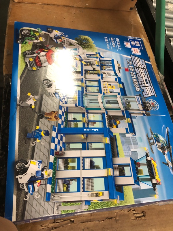 Photo 2 of DG Dreams City Series Building Set, Police Station Building Kits Anti-Terrorism Theme with Helicopters and Multiple Vehicles(1397 Pieces)