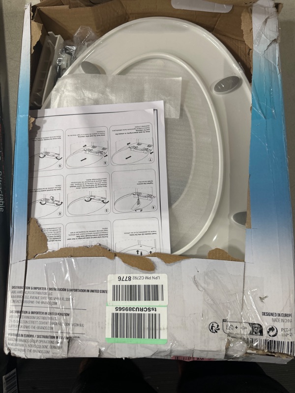 Photo 2 of **item broken**cant attach to toilet**sold for parts**
Benkstein Elongated Toilet Seat with Toddler Seat Built In, Soft Close, 
