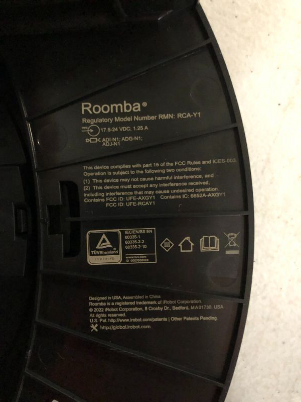 Photo 7 of ***NONFUNCTIONAL - FOR PARTS/REPAIR ONLY - SEE NOTES***
iRobot® Roomba Combo™ j7+ Self-Emptying Robot Vacuum & Mop