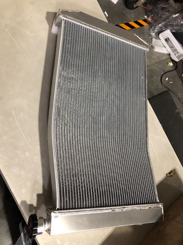 Photo 2 of ***DAMAGED - SEE NOTES***
COOLINGBEST CU622 Aluminum Radiator 3 Row for 1988-1999 Chevy GMC C1500 C2500 C3500 K1500 K2500 K3500