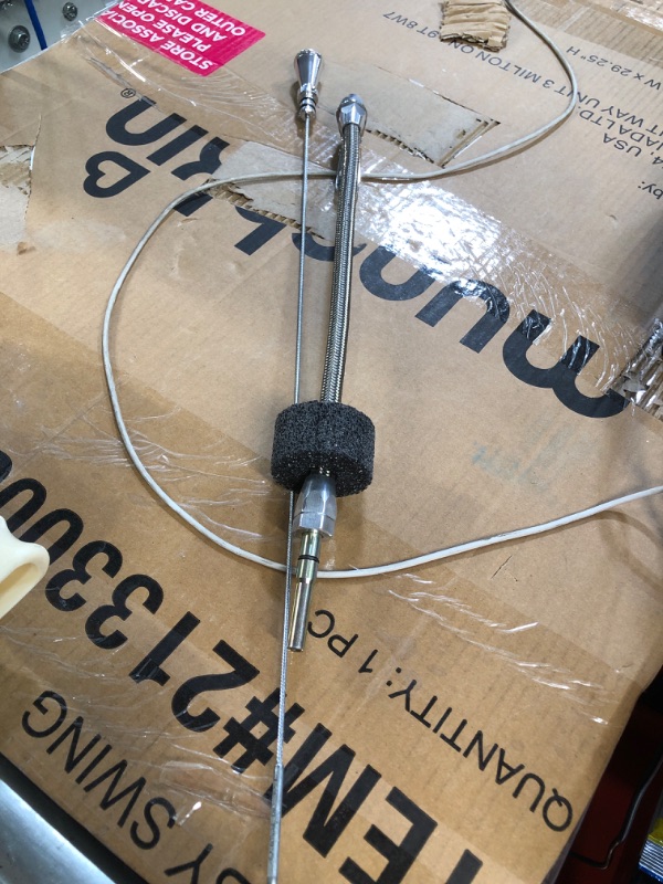 Photo 1 of Equal-i-zer 4-point Sway Control Hitch, 90-00-1000, 