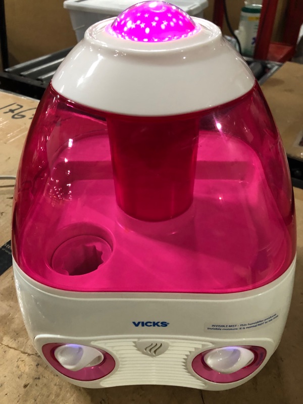 Photo 2 of ** CRACKED LID SEE PHOTO** Vicks Humidifier - Pink